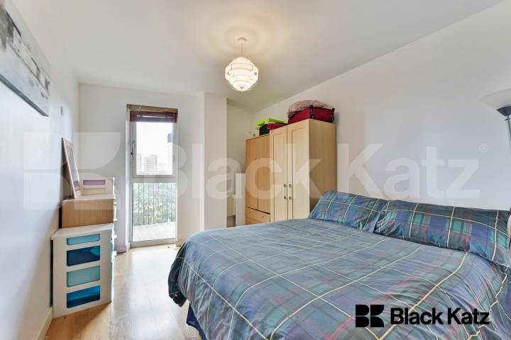 24 hour concierge & inclusive of water rates South Central Steedman Street, Elephant and Castle